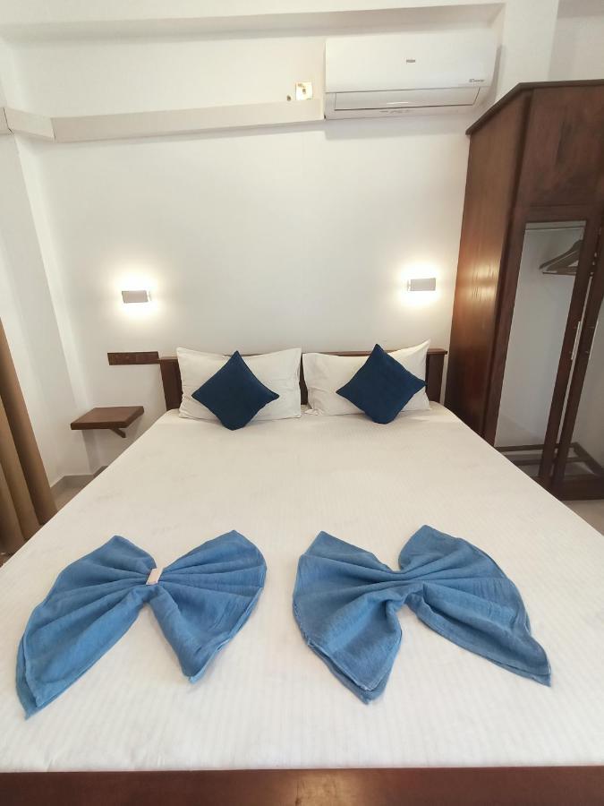 The Bamboo Tree Transit Hotel Katunayaka Kültér fotó