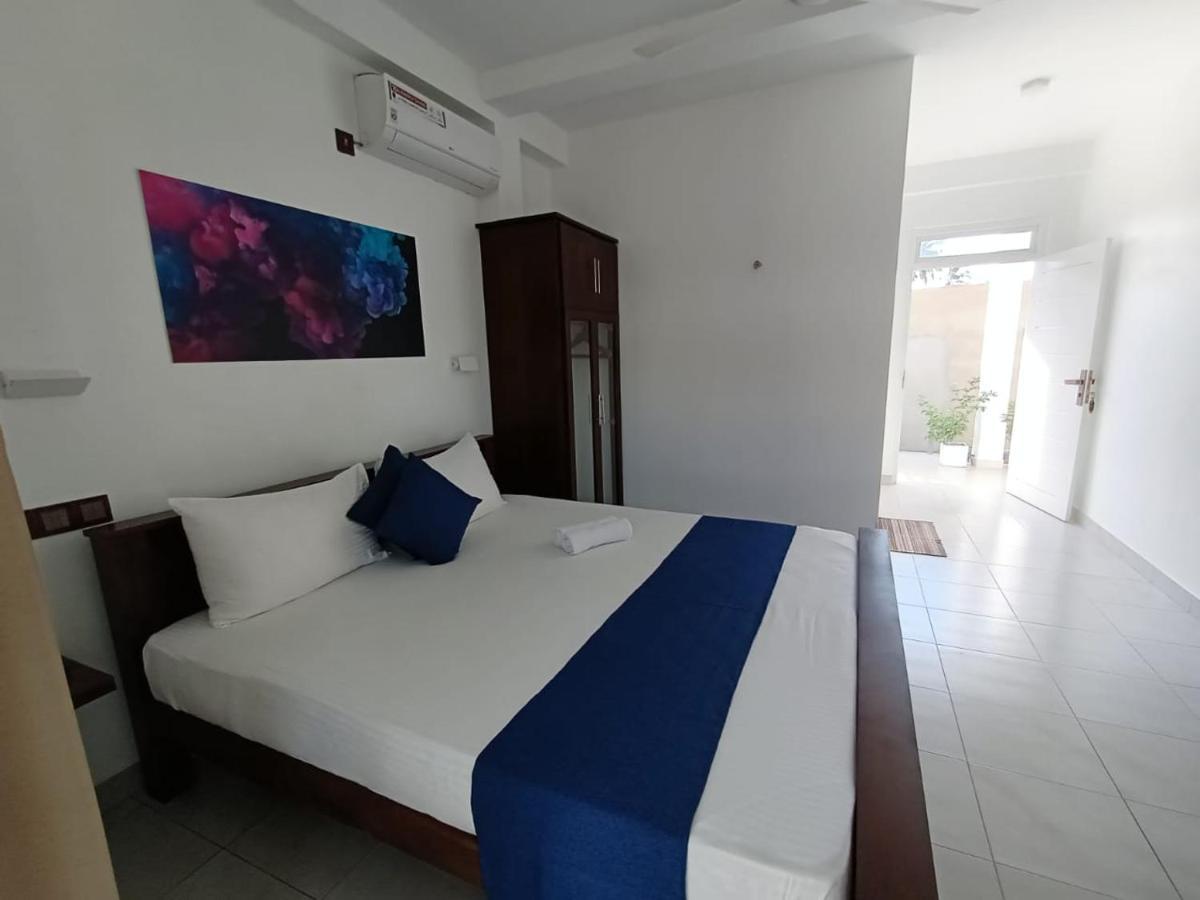 The Bamboo Tree Transit Hotel Katunayaka Kültér fotó